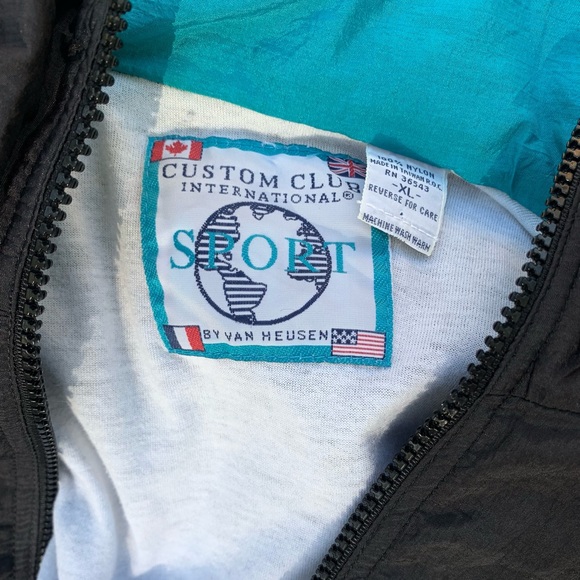 Vintage International Sport By Van Heusen Nylon Windbreaker Jacket - Picture 3 of 5